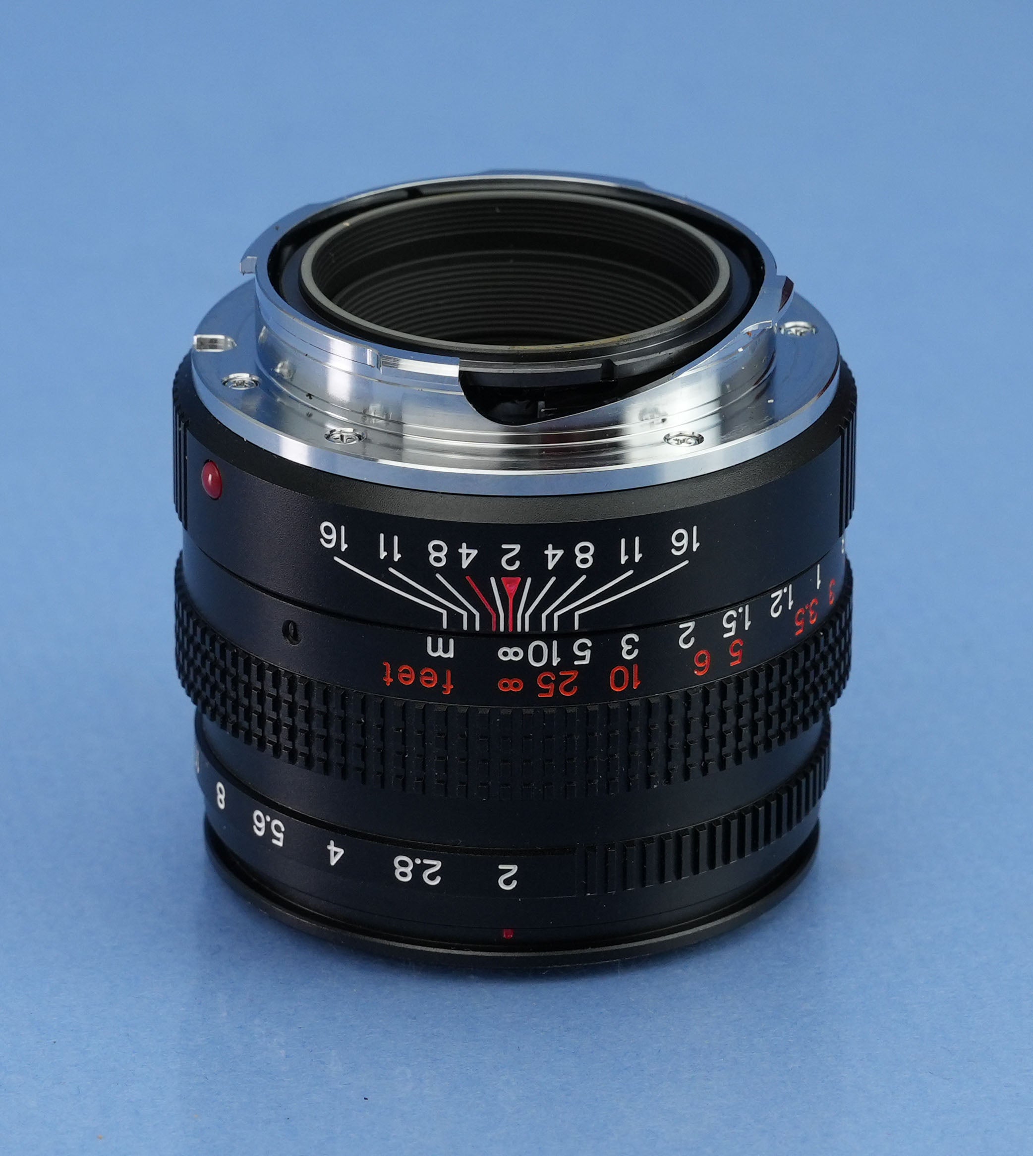 KONICA HEXAR RF BLACK ENTFERNER-KAMERA-SET + 50MM F2 OBJEKTIV + BOX + BLITZ + BOX!