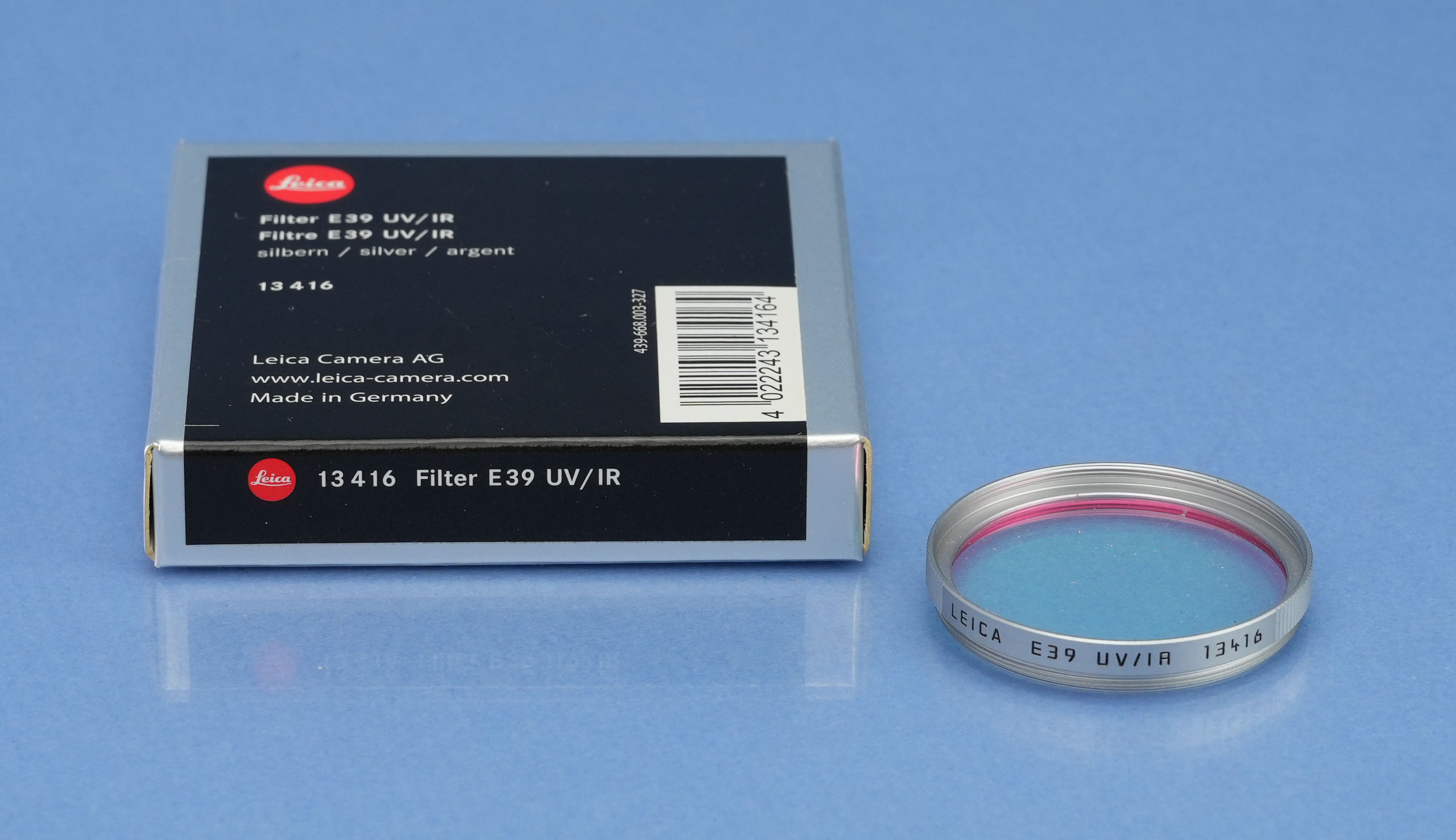 LEICA 10707 M8.2 OLIVE SAFARI CAMERA +ELMARIT-M 28MM LENS 944 SHOTS! FULL SET +