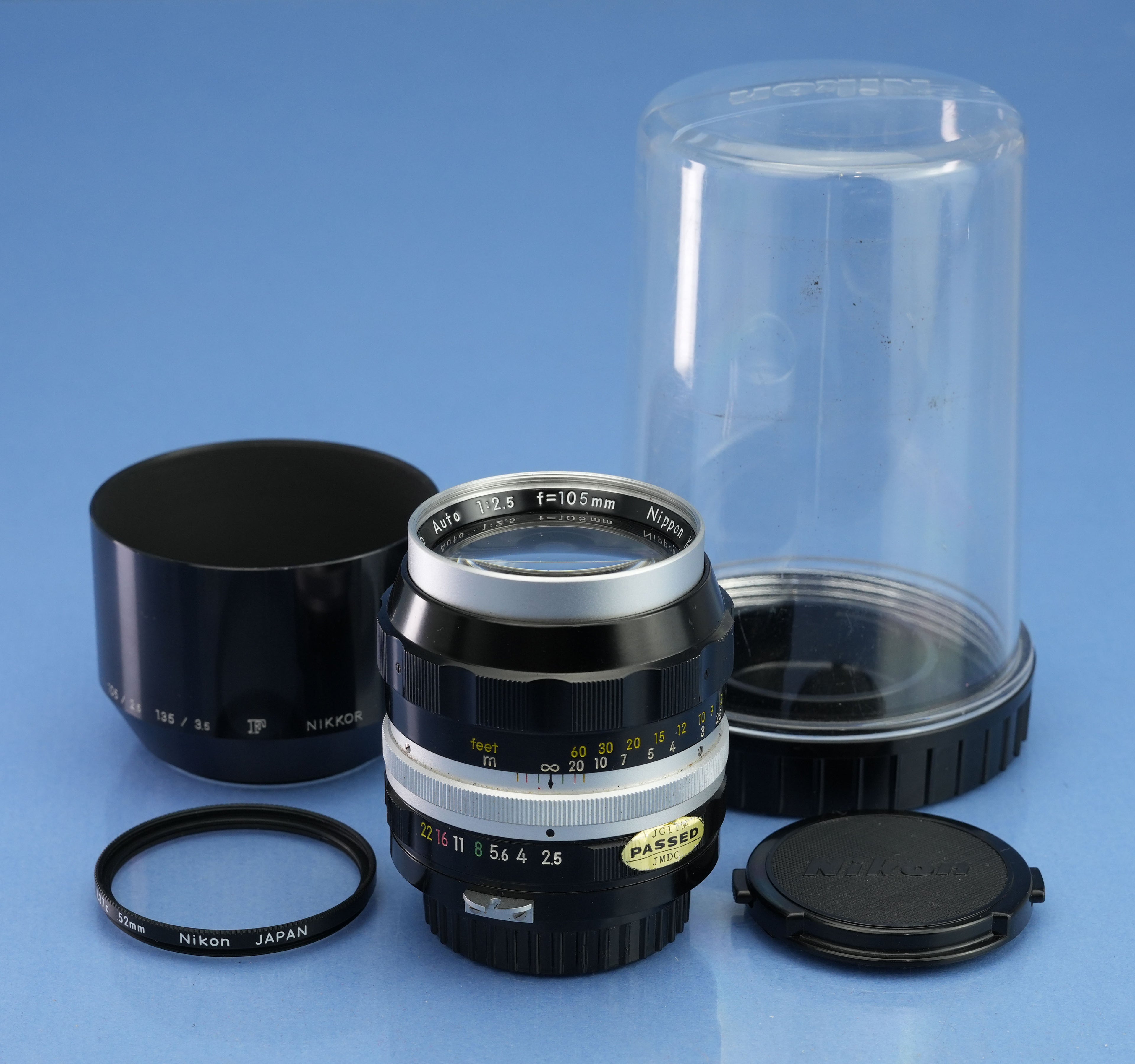 NIKON 105MM NIKKOR-P AUTO F2.5 PRE-AI LENS +HS-4 HOOD CAPS +L37C UV FILTER