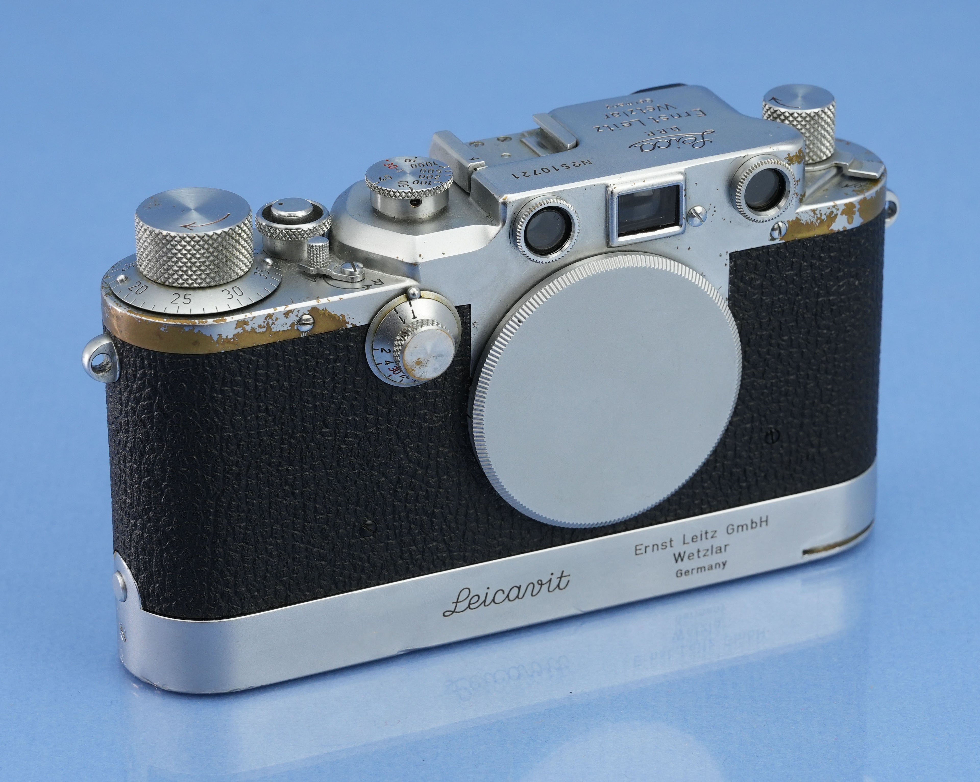 LEICA LEITZ IIIC UPGRADED IIIF LOOHW SM CAMERA + LEICAVIT SYOOM WINDER RARE!