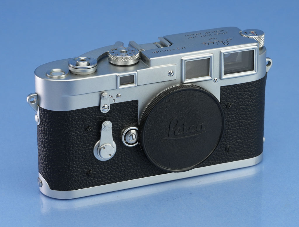 LEICA LEITZ M3 DS CHROME RANGEFINDER CAMERA BODY 1954 VERY EARLY SN. # 701026