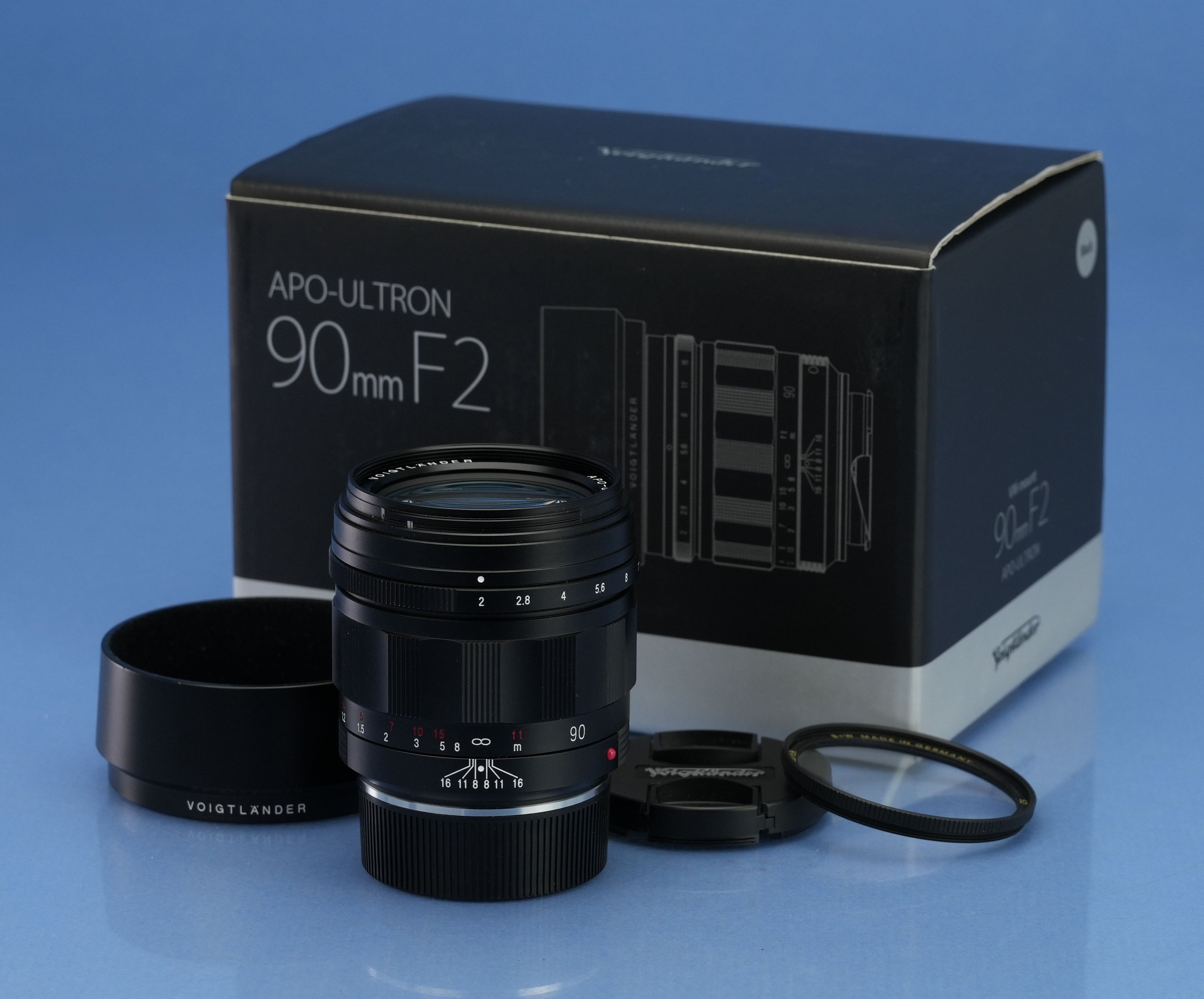 VOIGTLANDER 90MM F2 APO-ULTRON VM MOUNT LENS +HOOD +CAPS +UV FILTER +BOX MINT