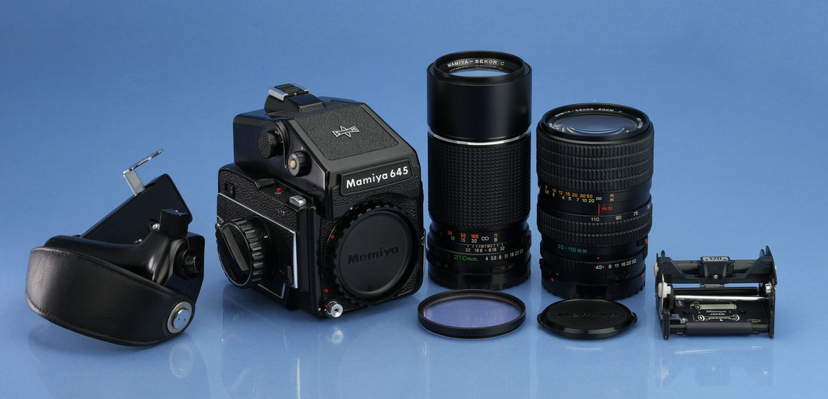 MAMIYA M645 MEDIUM FORMAT 6X4.5 CAMERA 55-110MM F4.5 +210MM F4 LENS +AE PRISM +