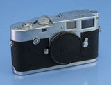 LEICA LEITZ M2 10800 KOOHE BUTTON GLASS WINDOW EARLY CHROME CAMERA BODY #932667
