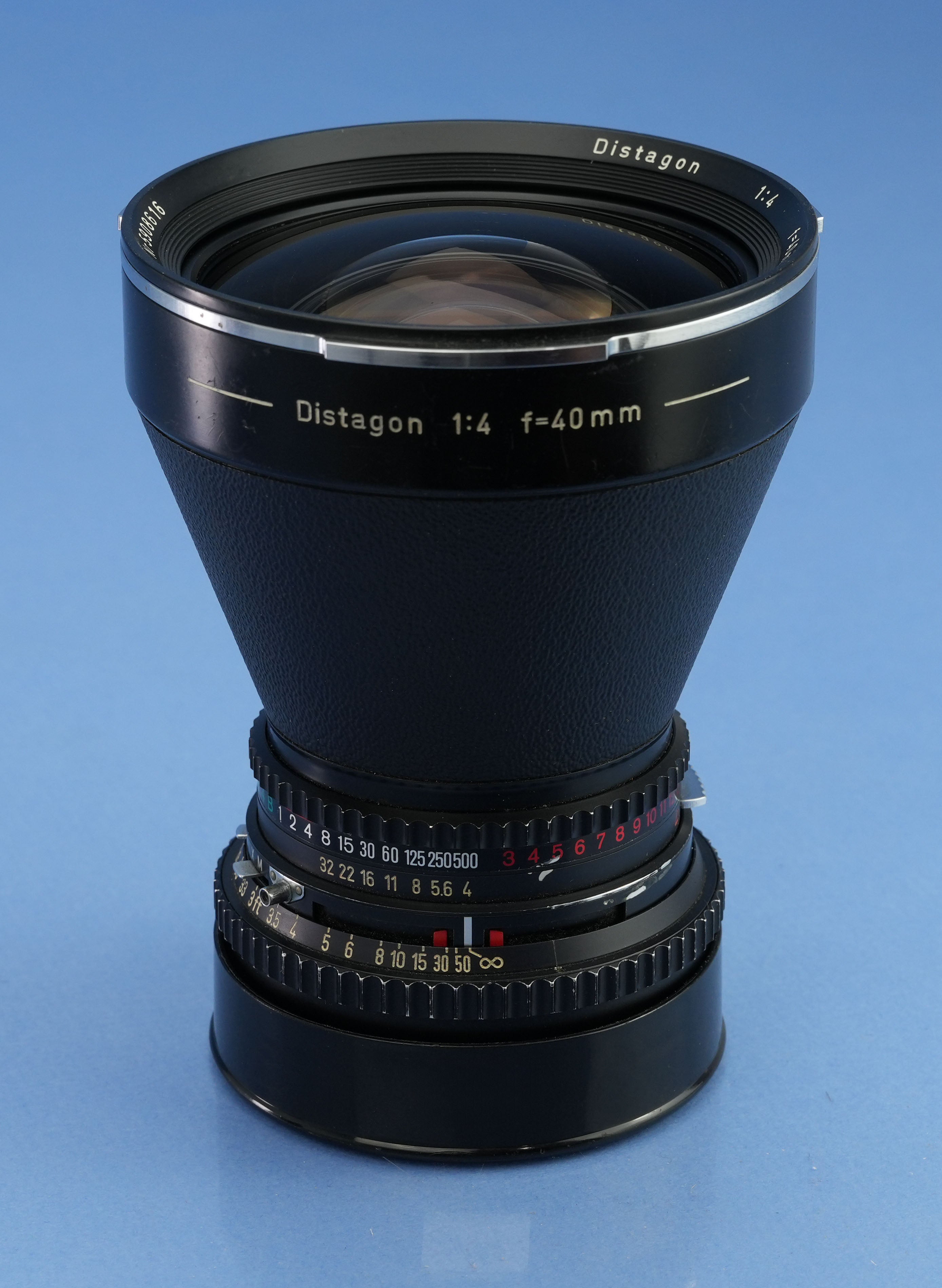 HASSELBLAD ZEISS DISTAGON 40MM F4 BLACK CT* Weitwinkelobjektiv + Deckel + sauber, gut erhalten