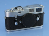 LEICA LEITZ M4 10400 CHROME RANGEFINDER CAMERA BODY +BOX +L SEAL +PAPERS MINT!