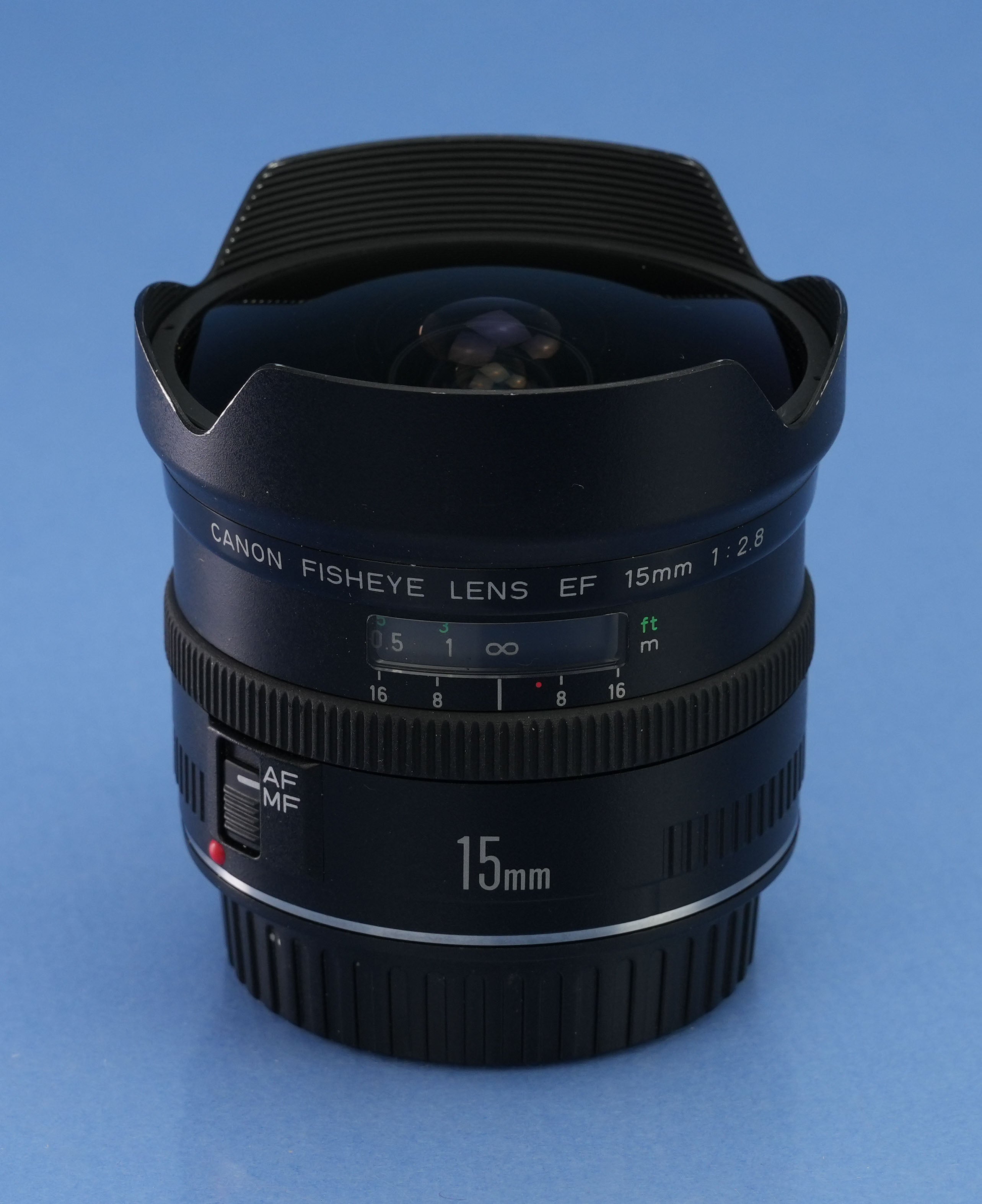 CANON EF 15MM F2.8 FISHEYE FULL FRAME AUTO / MANUAL FOCUS LENS +BOX +CAPS MINT!