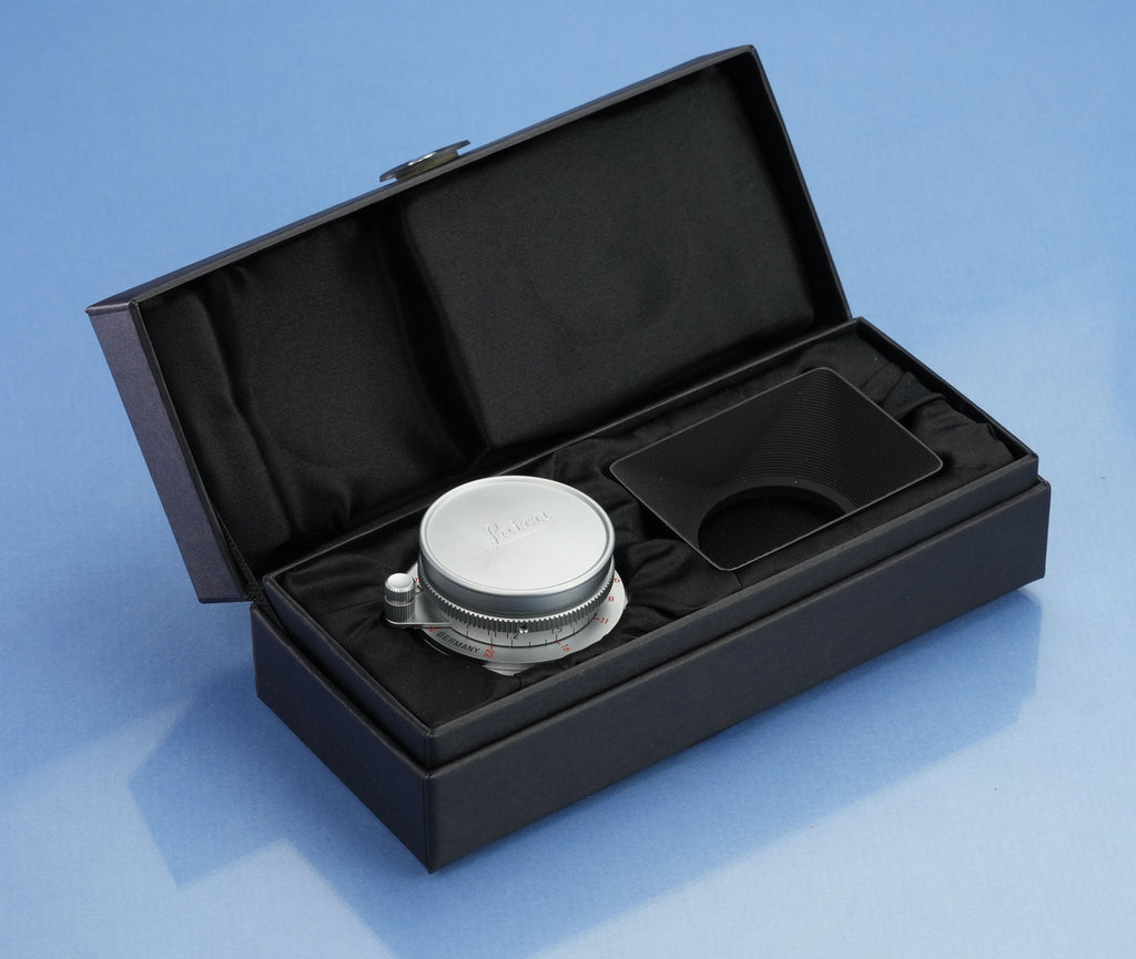 LEICA LEITZ 28MM SUMMARON-M F5.6 CHROME 11695 6BIT M LENS W/ BOX +SHADE MINT