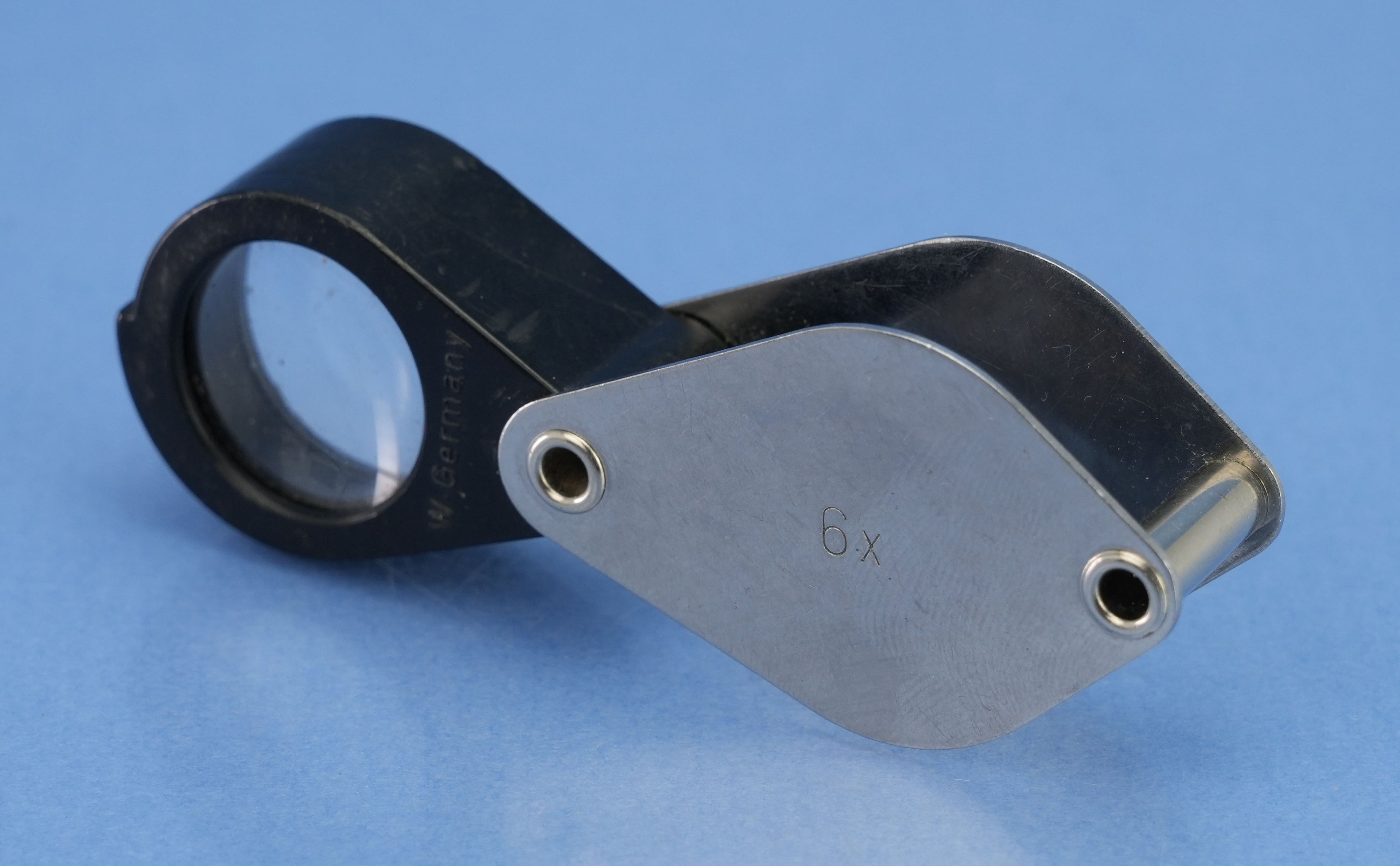 LEICA ERNST LEITZ KG VINTAGE 6X MAGNIFICATION BLACK & SILVER CHROME LOUPE RARE!
