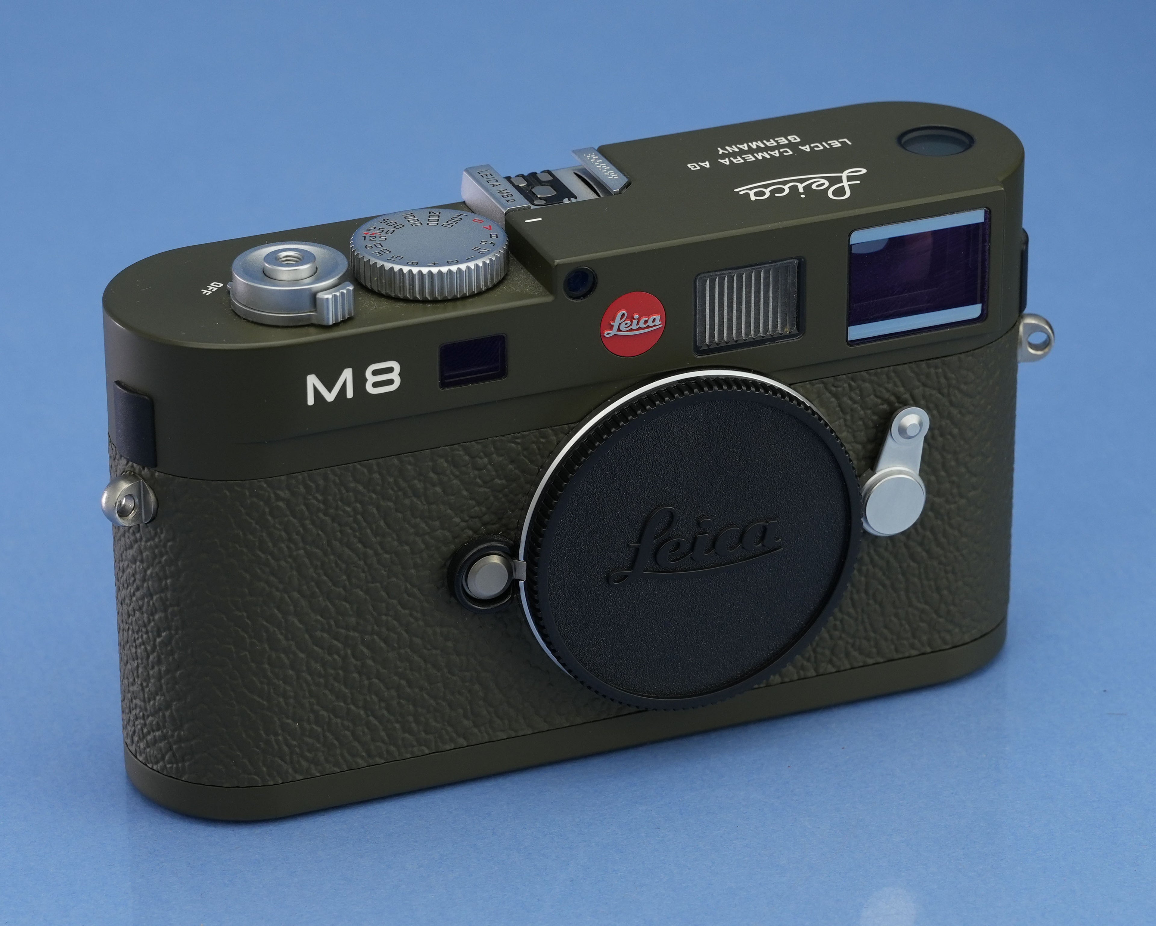 LEICA 10707 M8.2 OLIVE SAFARI CAMERA +ELMARIT-M 28MM LENS 944 SHOTS! FULL SET +