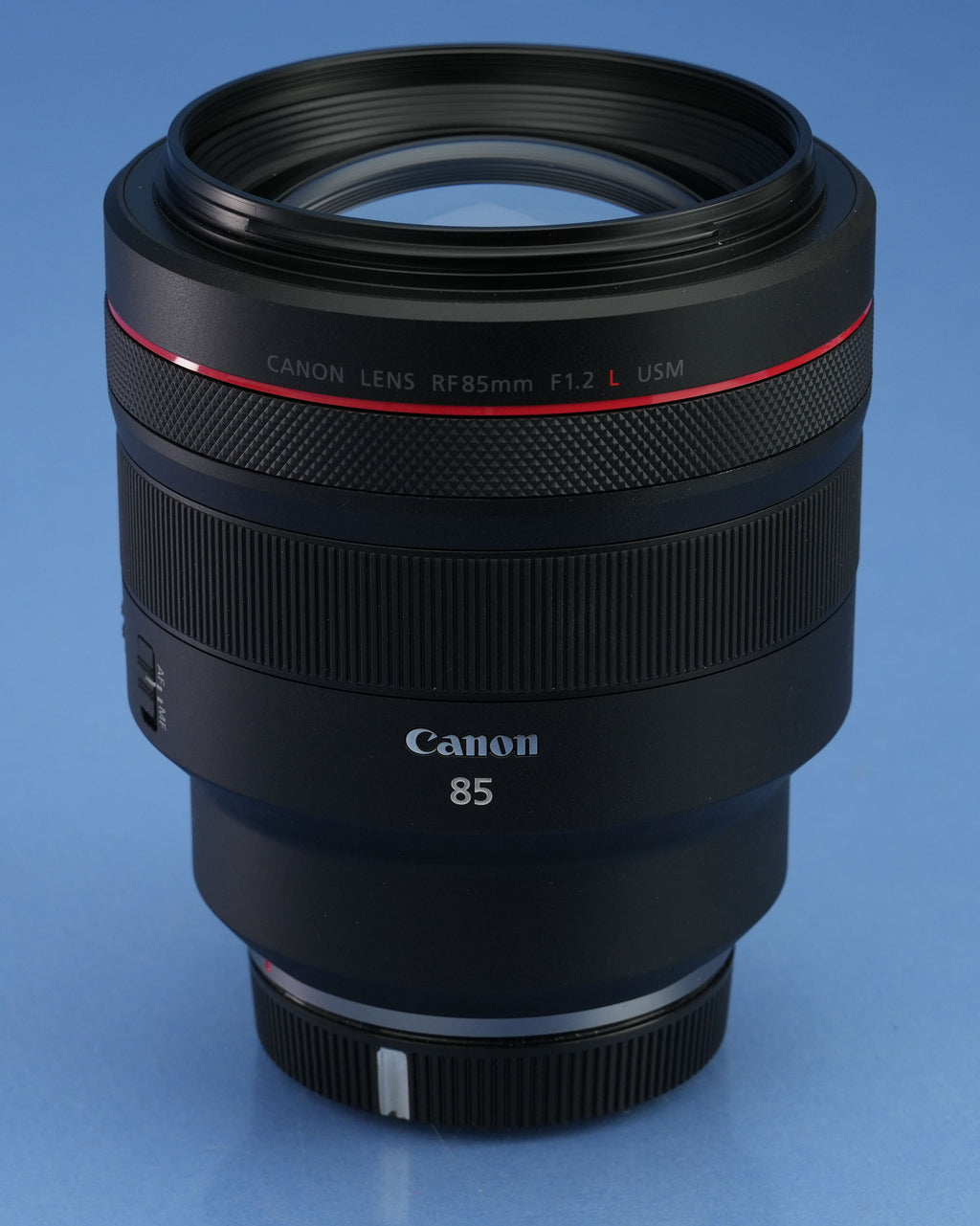 CANON RF 85MM F1.2 L USM MIRRORLESS SLR LENS +CAPS +SHADE +UV FILTER +BOX MINT!