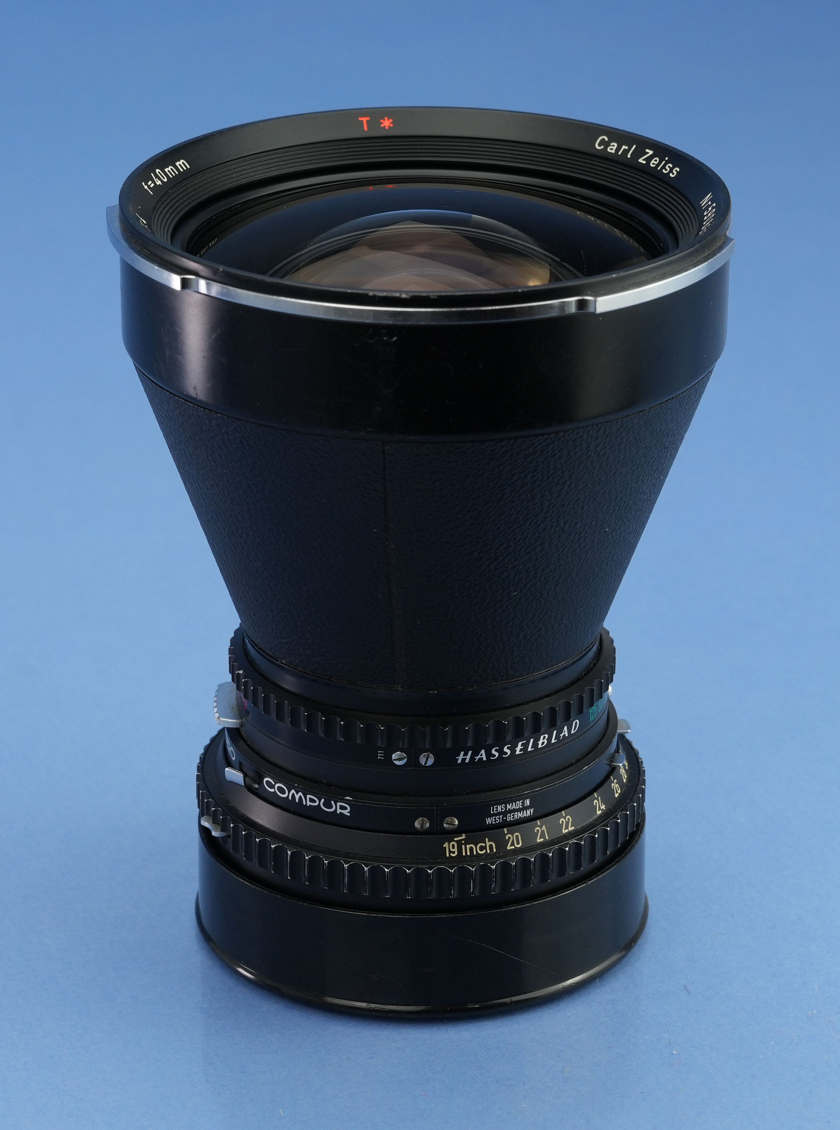 HASSELBLAD ZEISS DISTAGON 40MM F4 BLACK CT* Weitwinkelobjektiv + Deckel + sauber, gut erhalten