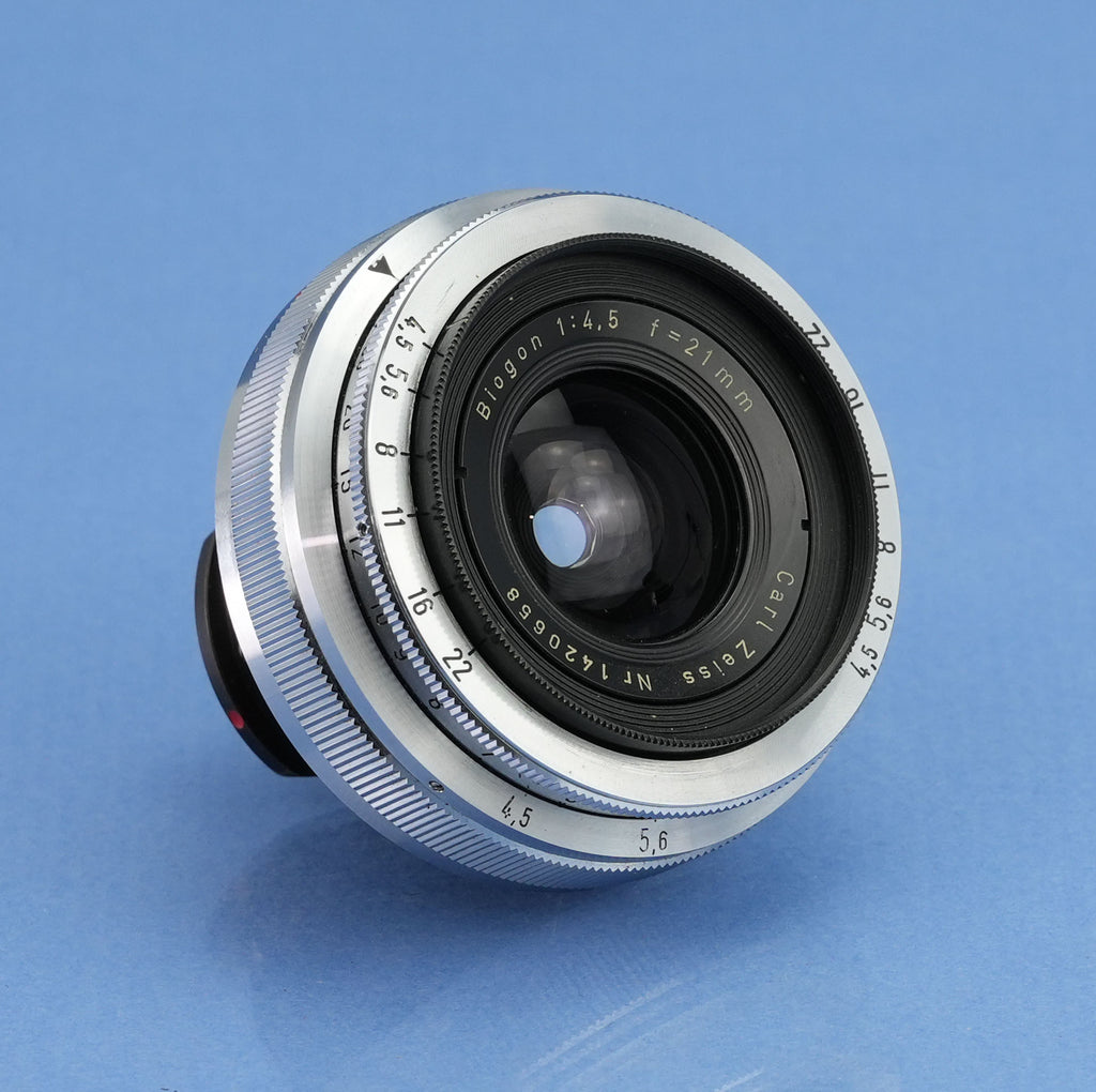 CONTAX CARL ZEISS BIOGON 21MM F4.5 ENTFERNEROBJEKTIV + DECKEL + SUCHER SEHR SCHÖN!
