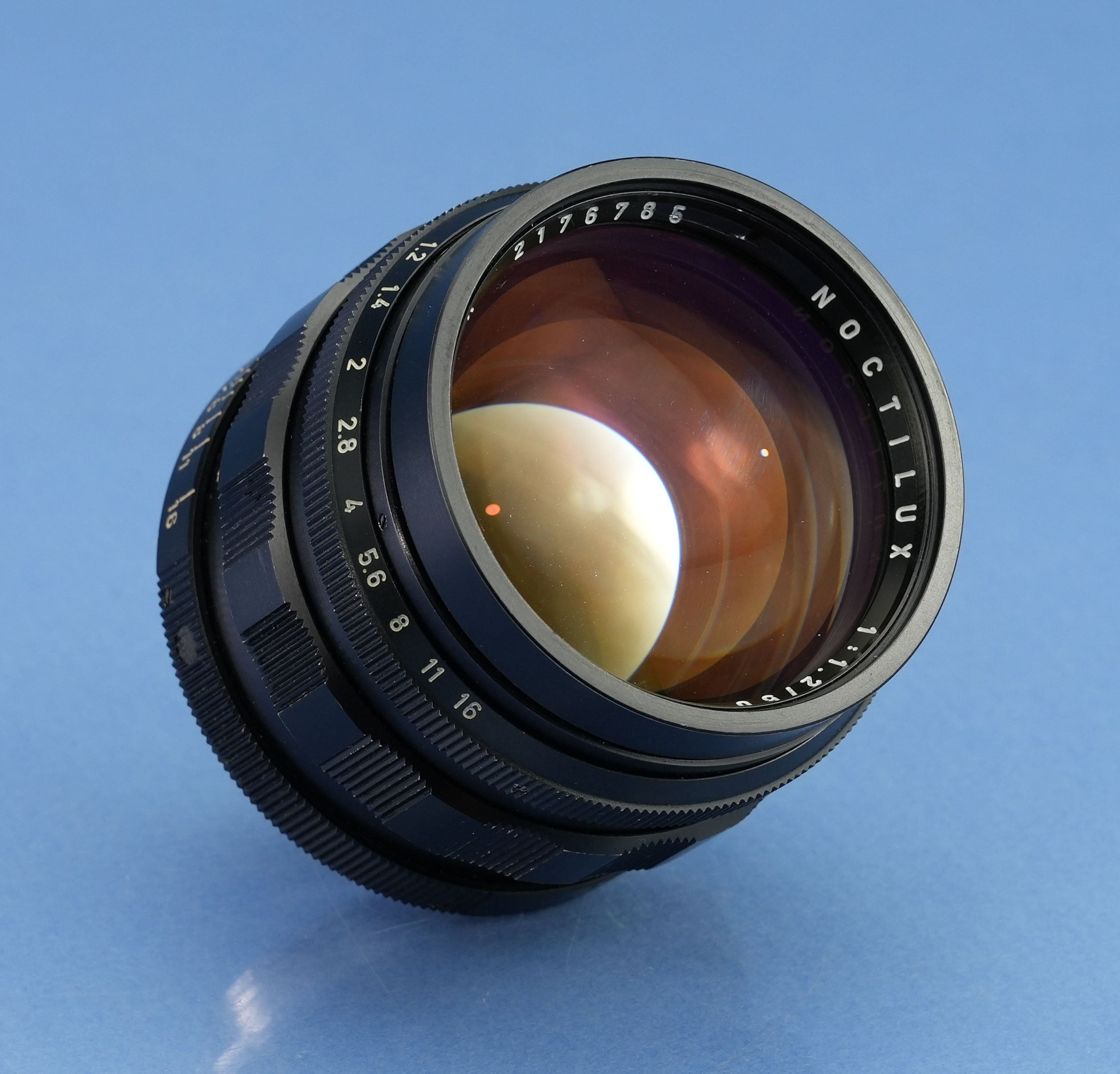 LEICA NOCTILUX 50MM F1.2 11820 OBJEKTIV + UMSPIEGEL, SELTENE ERSTE BANKE, FRÜHE AUSFÜHRUNG MIT DICKEM RAND