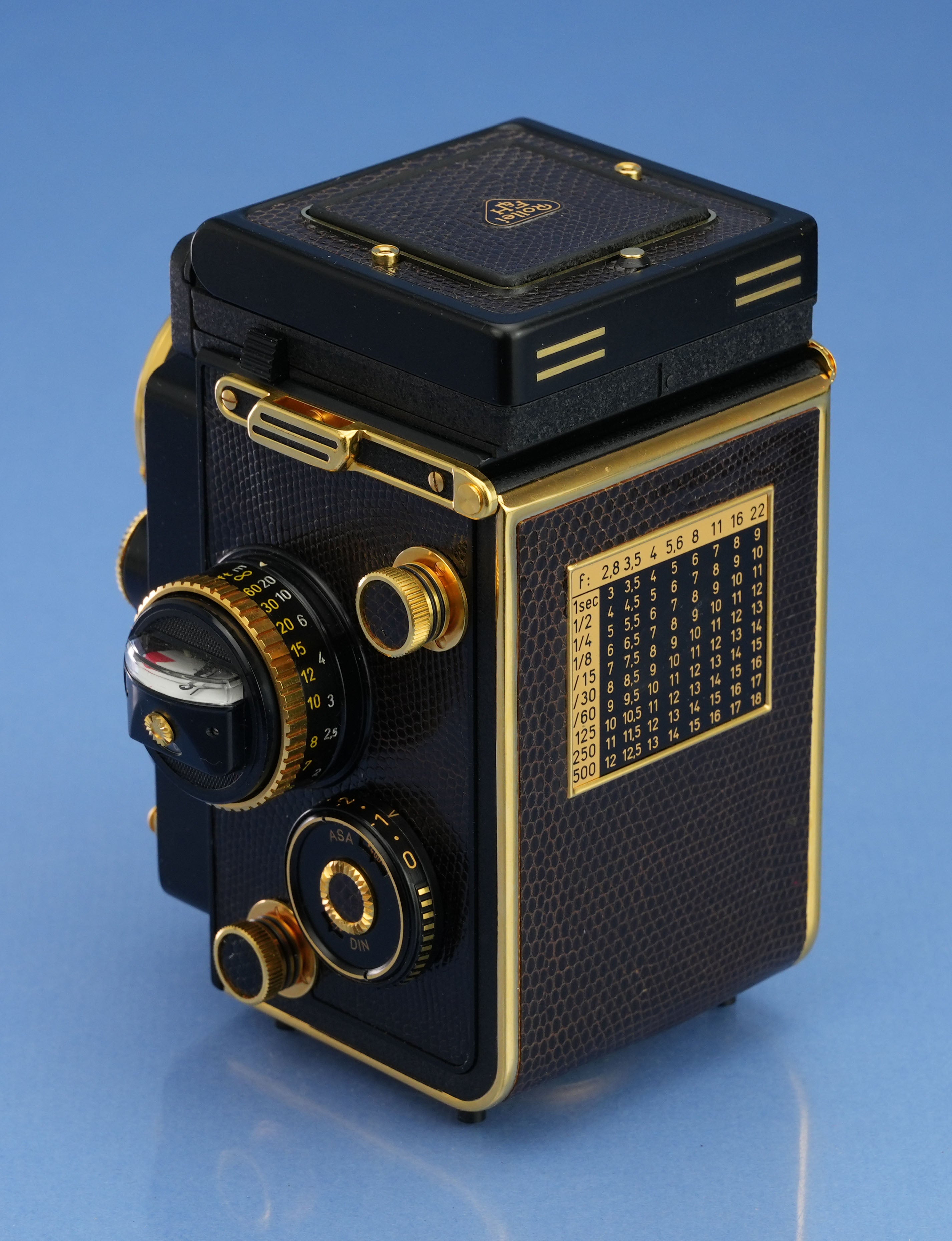 ROLLEI ROLLEIFLEX AURUM 24K GOLD 2.8F 80MM XENOTAR +KAPPE +BOX + ETUI NEUWERTIG