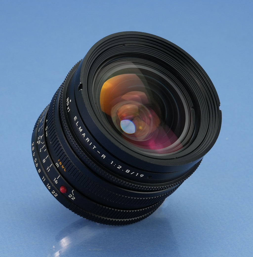 LEICA 19MM ELMARIT-R F2.8 2ND VERSION 3CAM 11258 LENS +12546 SHADE +CAPS NICE!
