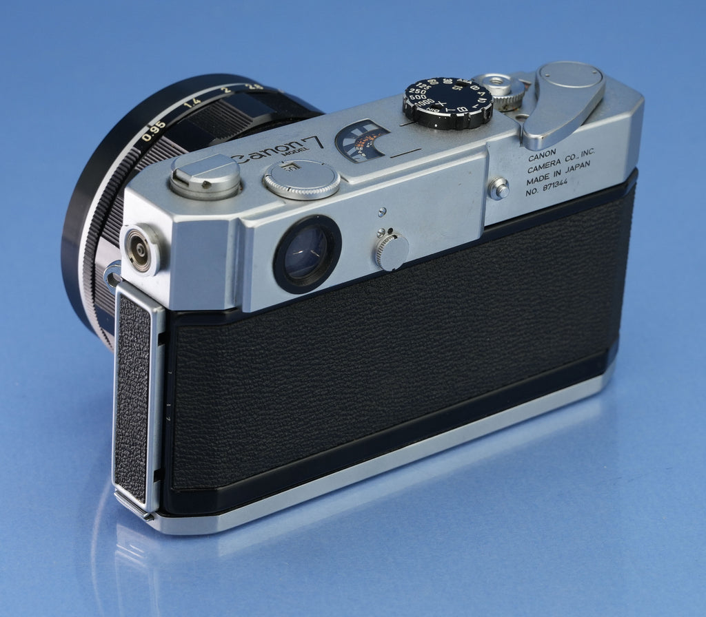 CANON 7 RANGEFINDER CAMERA +50MM F0.95 DREAM LENS +CAP +CASE VERY CLEAN GLASS!