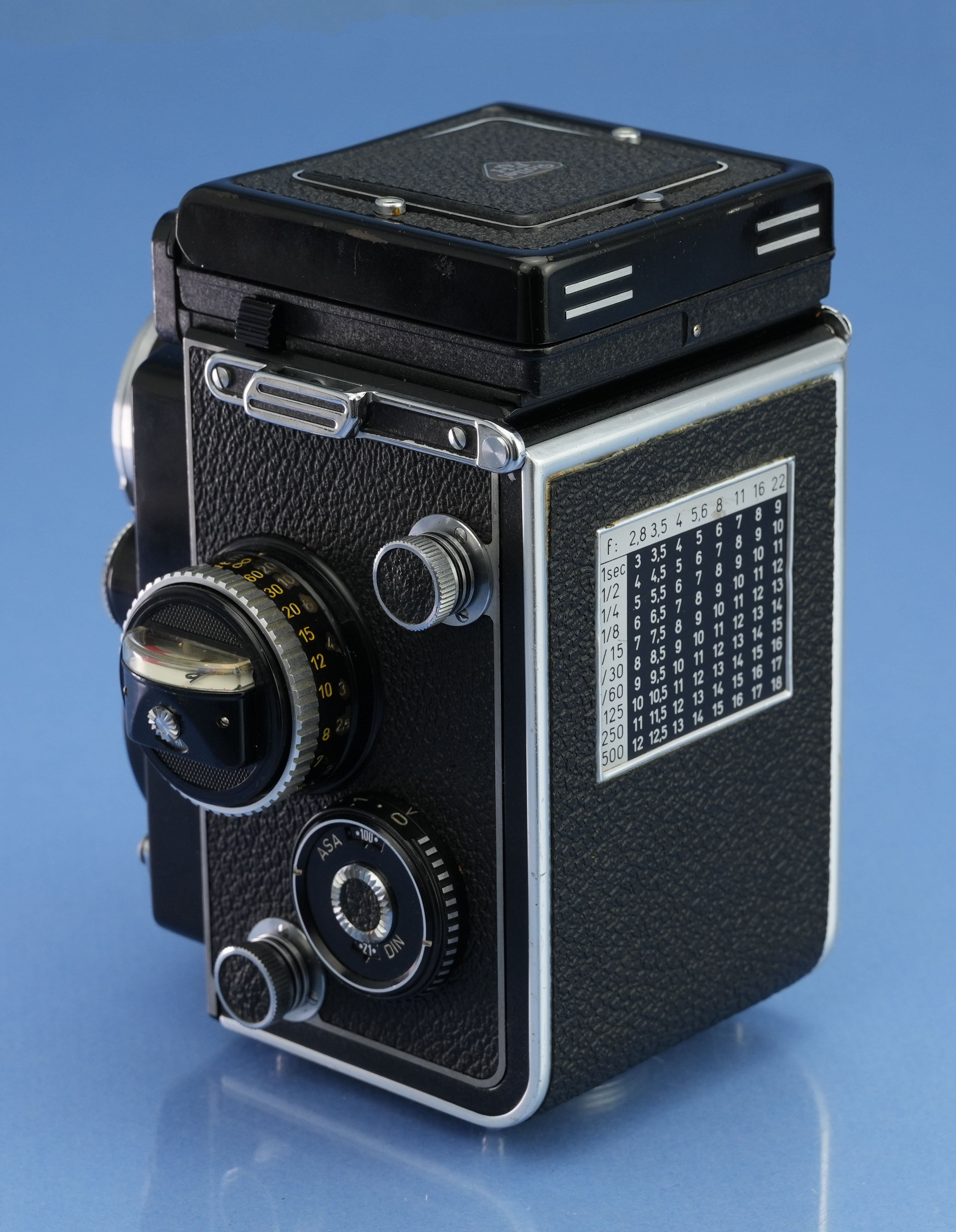 ROLLEI ROLLEIFLEX 2.8F 12/24 WHITE FACE PLANAR 80MM TLR CAMERA +CAP +CASE NICE!