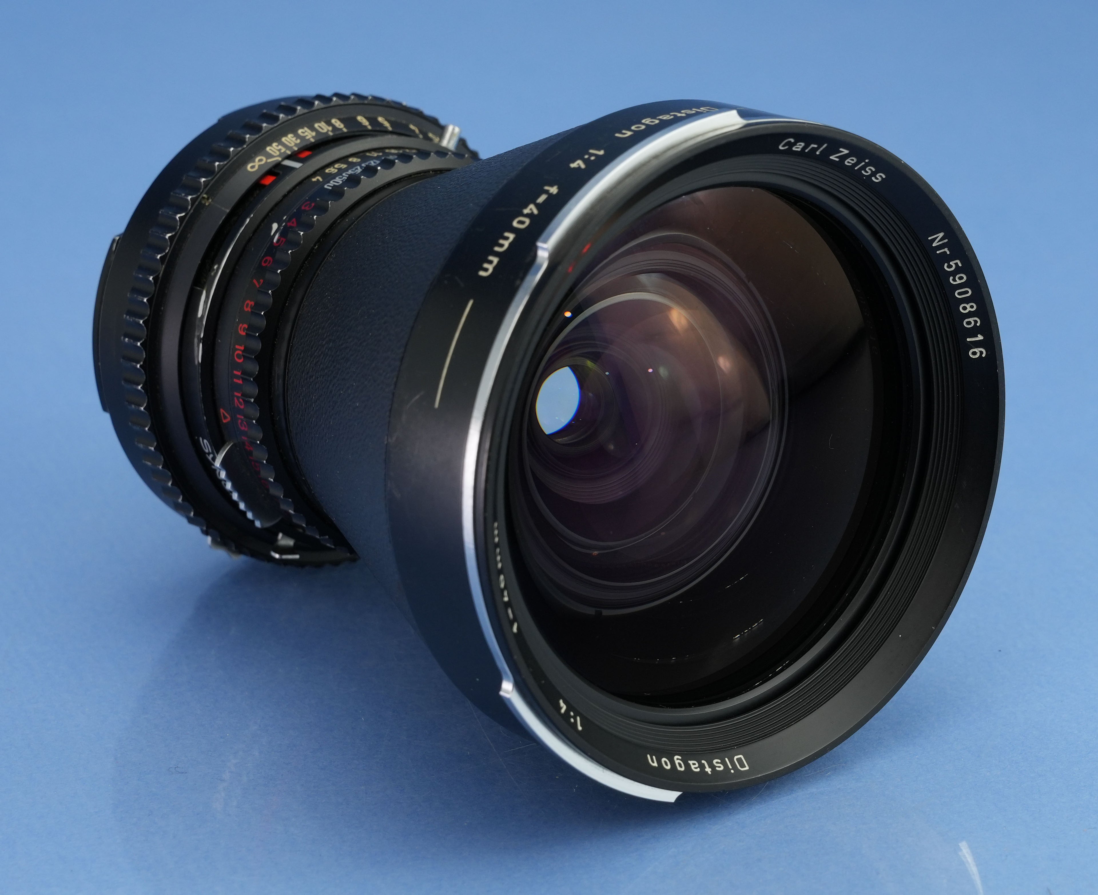 HASSELBLAD ZEISS DISTAGON 40MM F4 BLACK CT* Weitwinkelobjektiv + Deckel + sauber, gut erhalten