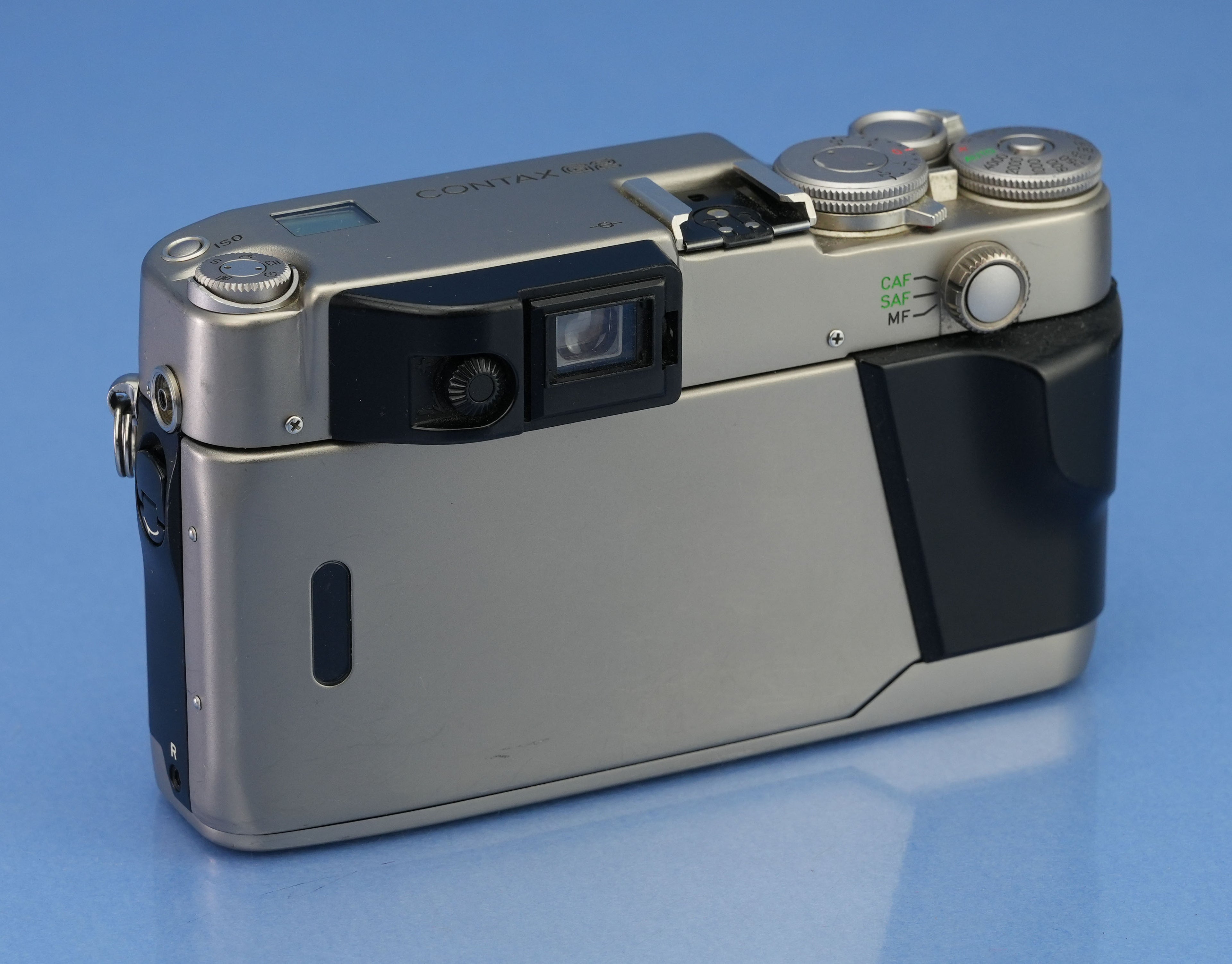 CONTAX G2 TITANIUM CAMERA SET +28MM +45MM +90MM LENSES +CAPS +LENS CASE +STRAP