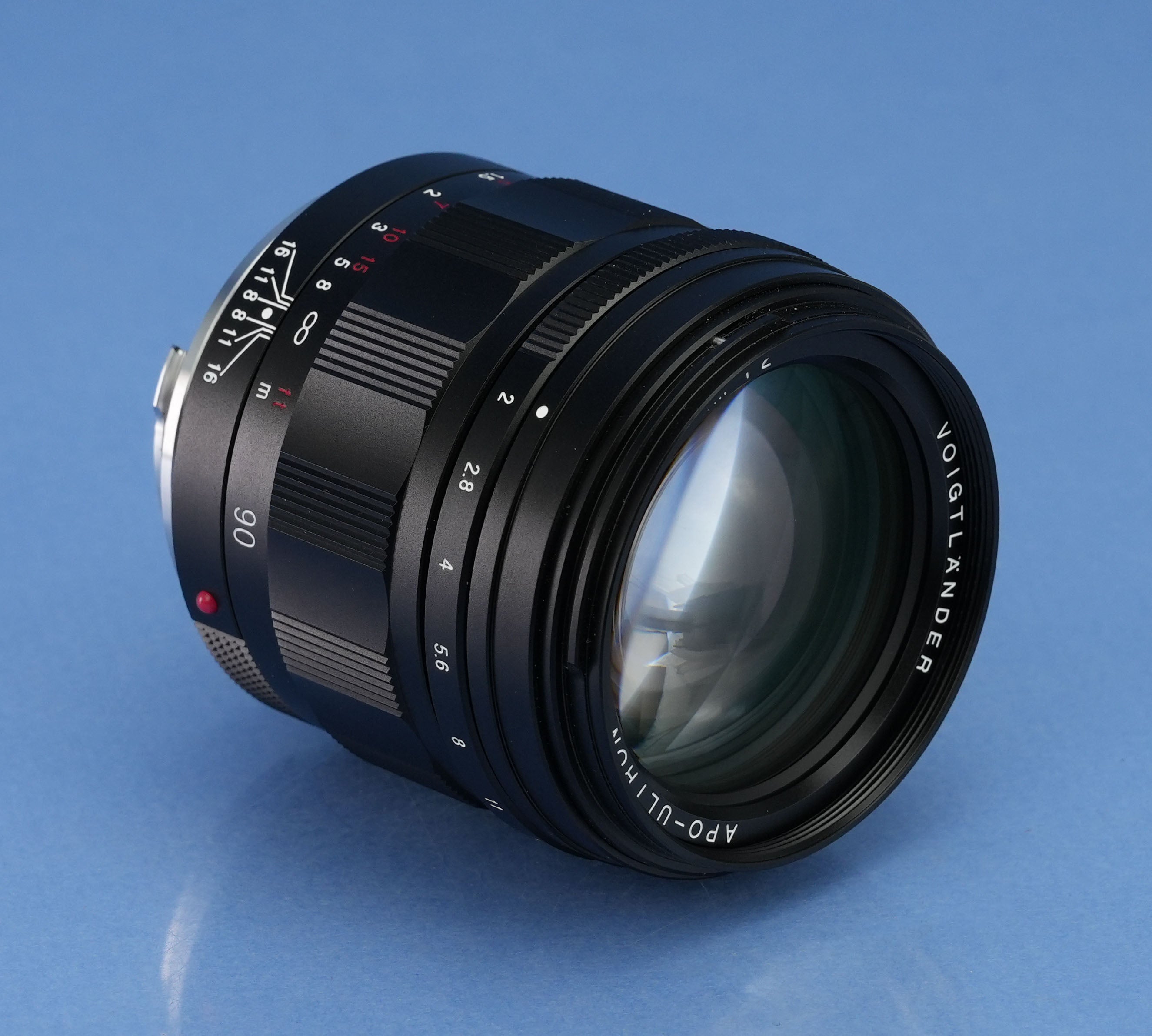 VOIGTLANDER 90MM F2 APO-ULTRON VM MOUNT LENS +HOOD +CAPS +UV FILTER +BOX MINT
