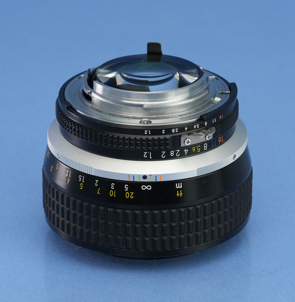 NIKON 58MM NOCT-NIKKOR F1.2 AIS AI-S REFLEX NOCTILUX LENS +CAPS +HS-7 HOOD CLEAN