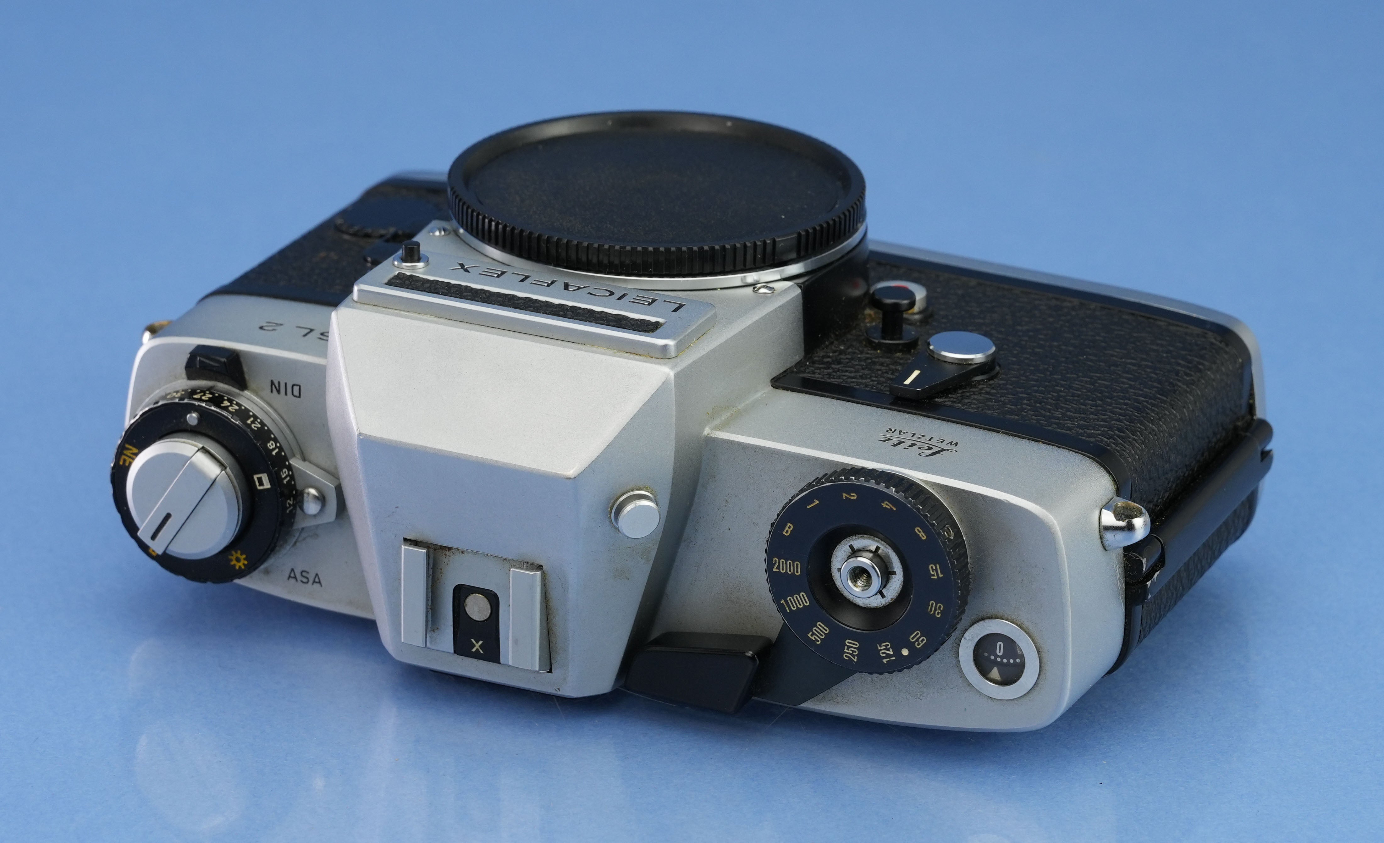LEICA LEITZ LEICAFLEX SL2 SILVER CHROME SLR FILM CAMERA BODY 10021