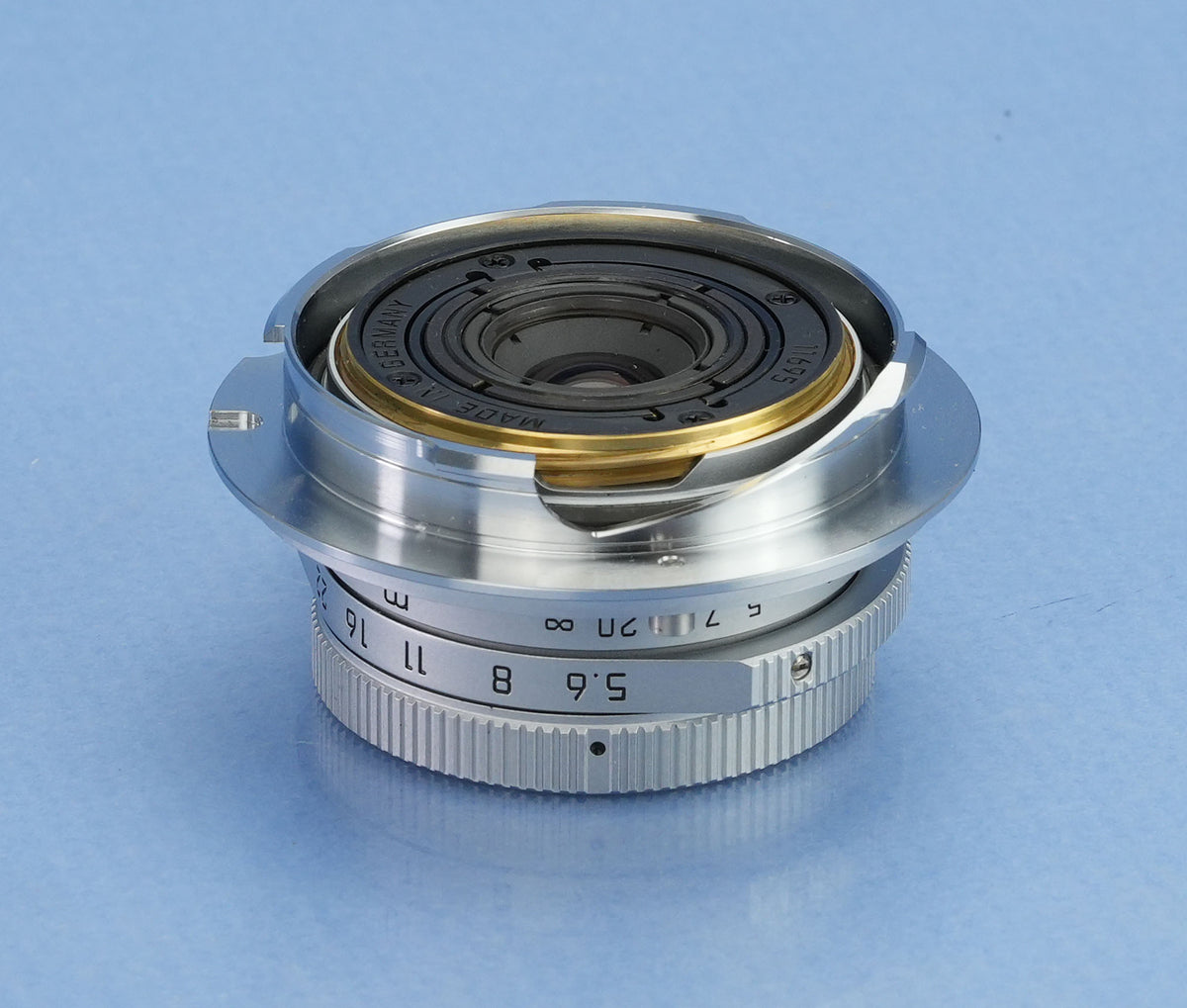 LEICA LEITZ 28MM SUMMARON-M F5.6 CHROME 11695 6BIT M LENS W/ BOX +SHADE MINT