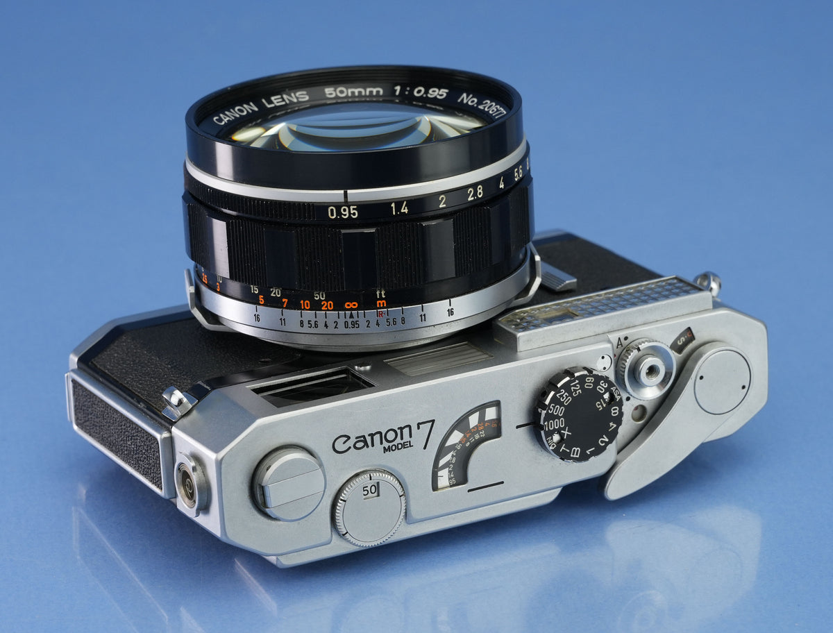 CANON 7 RANGEFINDER CAMERA +50MM F0.95 DREAM LENS +CAP +CASE VERY CLEAN GLASS!
