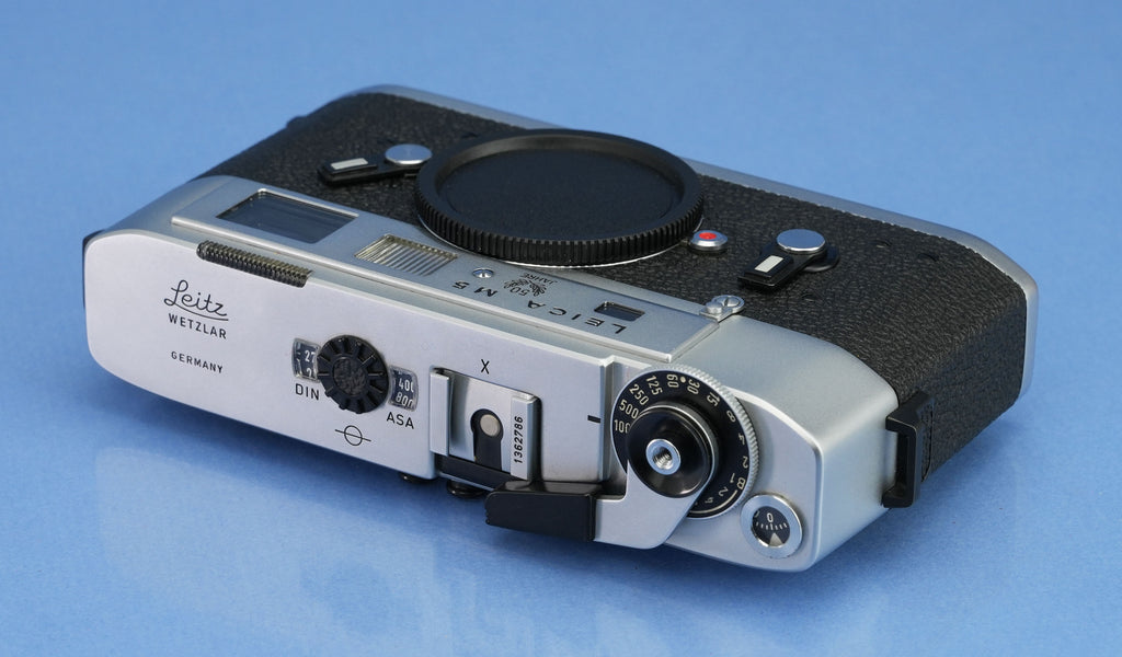 LEICA M5 3 LUG 50 JAHRE SILVER CHROME CAMERA BODY 10501 +BOX +CAP +PAPERS RARE!