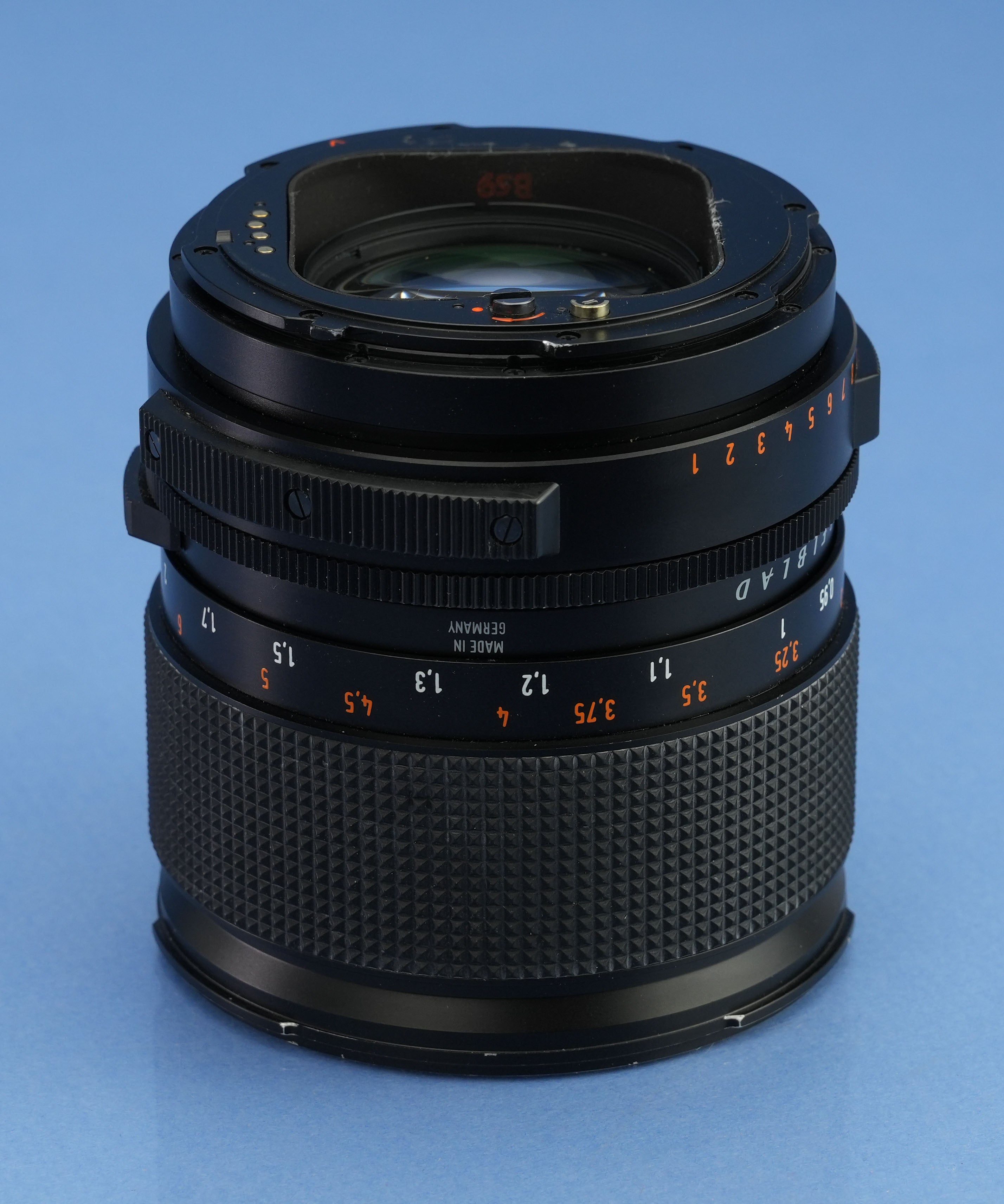 HASSELBLAD ZEISS PLANAR FE 110 mm F2 20524 200er-Serie Systemobjektiv + Deckel, sehr guter Zustand