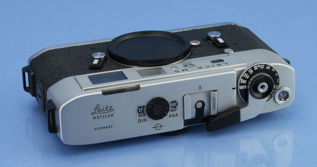 LEICA M5 3 LUG SILBER CHROME 50 JAHRE ENTFERNUNGSMESSERKAMERAGEHÄUSE 10501 +BOX +KAPPE