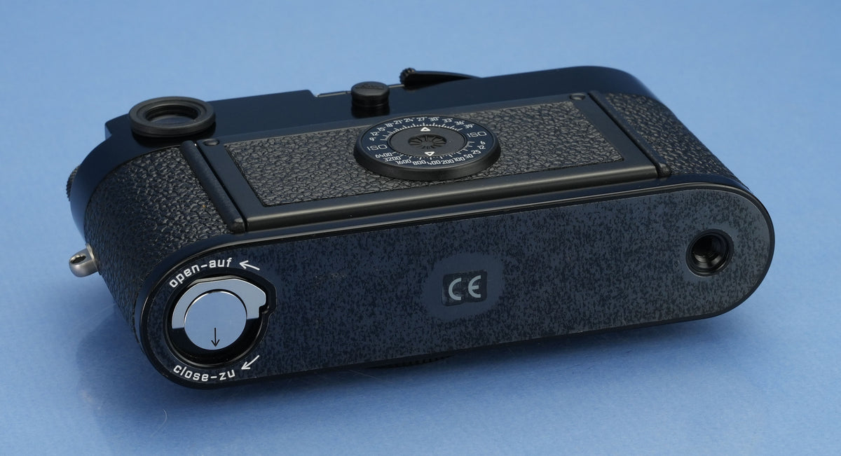LEICA MP 6 MP6 10311 BLACK PAINT RANGEFINDER CAMERA BODY +CAP +BOX MINT RARE